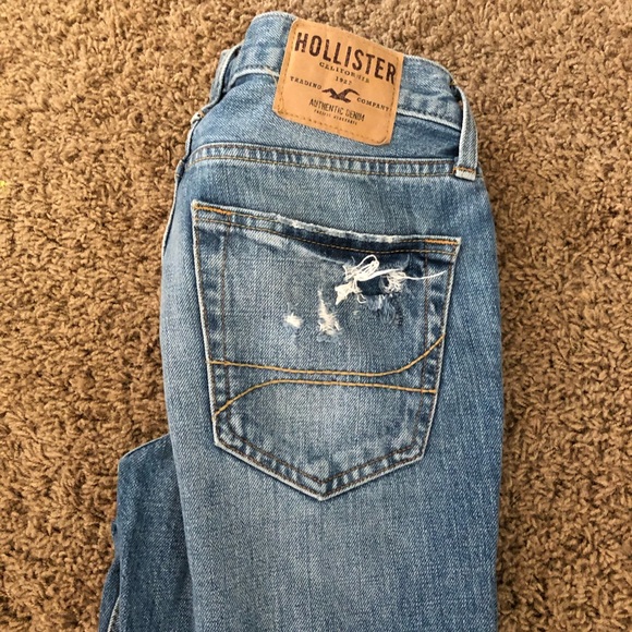 Hollister Man Jeans - Picture 2 of 3